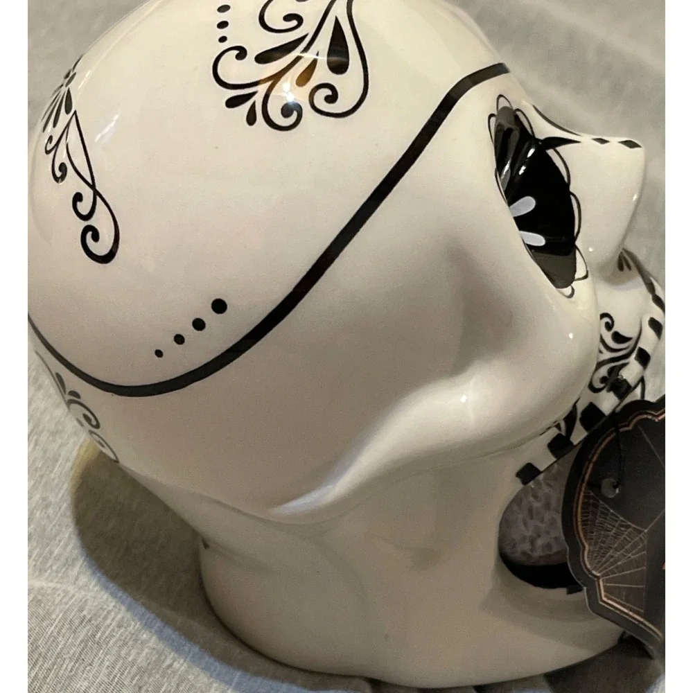 Halloween Skull Scrubby Holder  Ceramic Dish Sponge Holder 4.7 In.  Happy Hallow